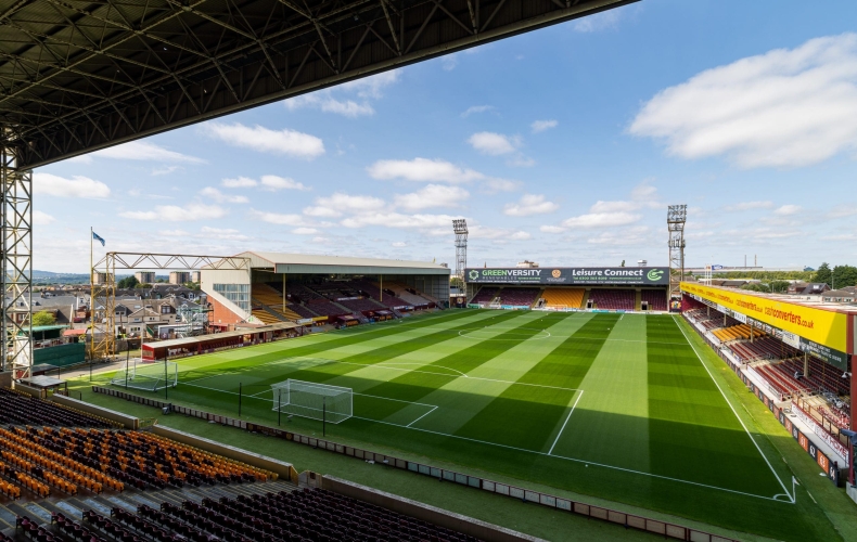 大卫·麦克法兰加入执行委员会